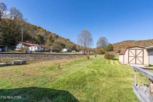 $235,000 | 4921 West Cumberland Avenue, Middlesboro, KY 40965