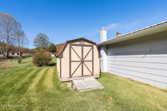 $235,000 | 4921 West Cumberland Avenue, Middlesboro, KY 40965