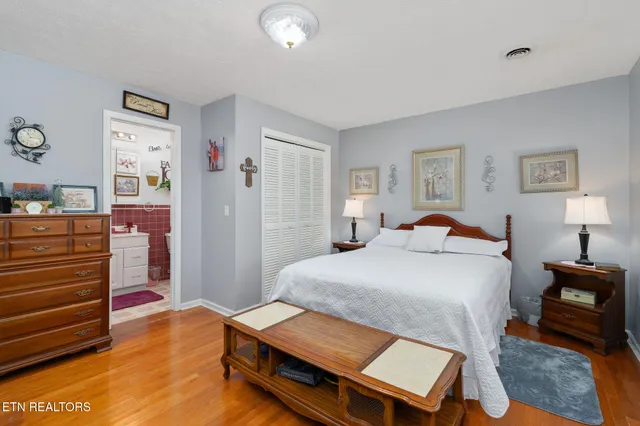 $235,000 | 4921 West Cumberland Avenue, Middlesboro, KY 40965