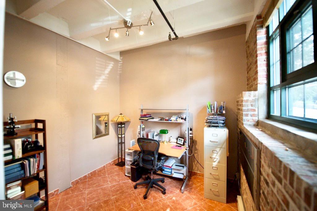 1701 Kalorama Road Northwest, Unit Q1 Washington, DC 20009 - Photo 5 of 8