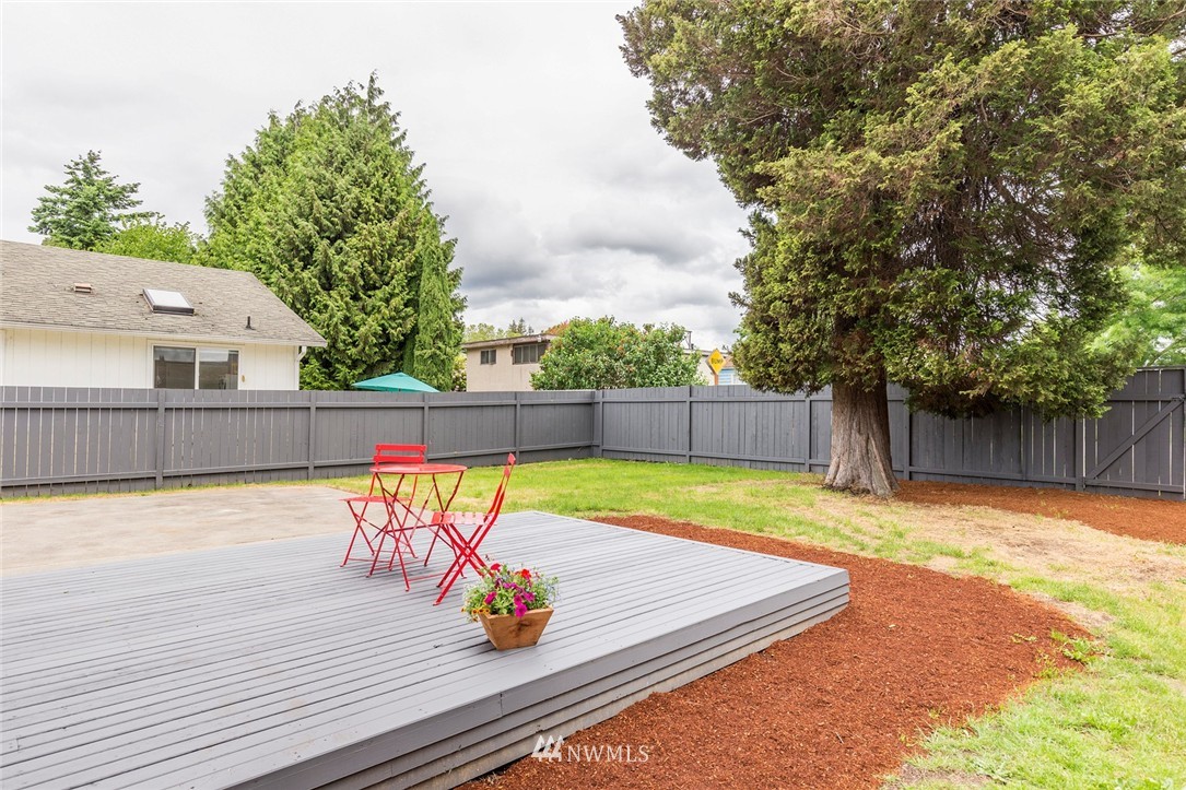 422 Pelly Avenue North Renton, WA 98057 - Photo 23 of 25
