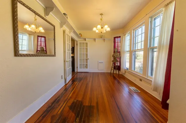 $299,999 | 1115 Austin Street, Coleman, TX 76834