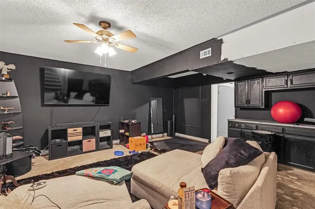 $350,000 | 7521 Yolanda Drive, Fort Worth, TX 76112