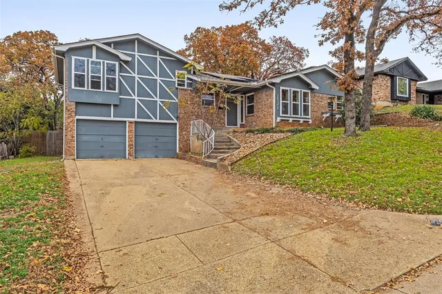 $350,000 | 7521 Yolanda Drive, Fort Worth, TX 76112