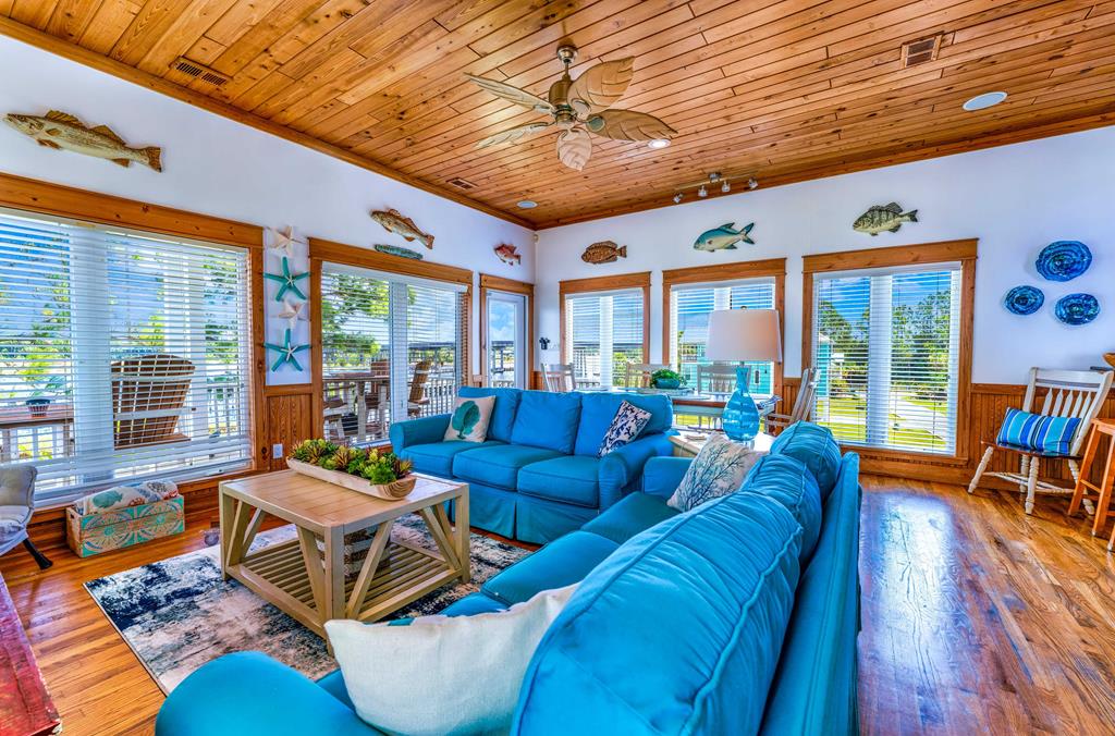 107 Anglers Road Carrabelle, FL 32322 - Photo 8 of 33