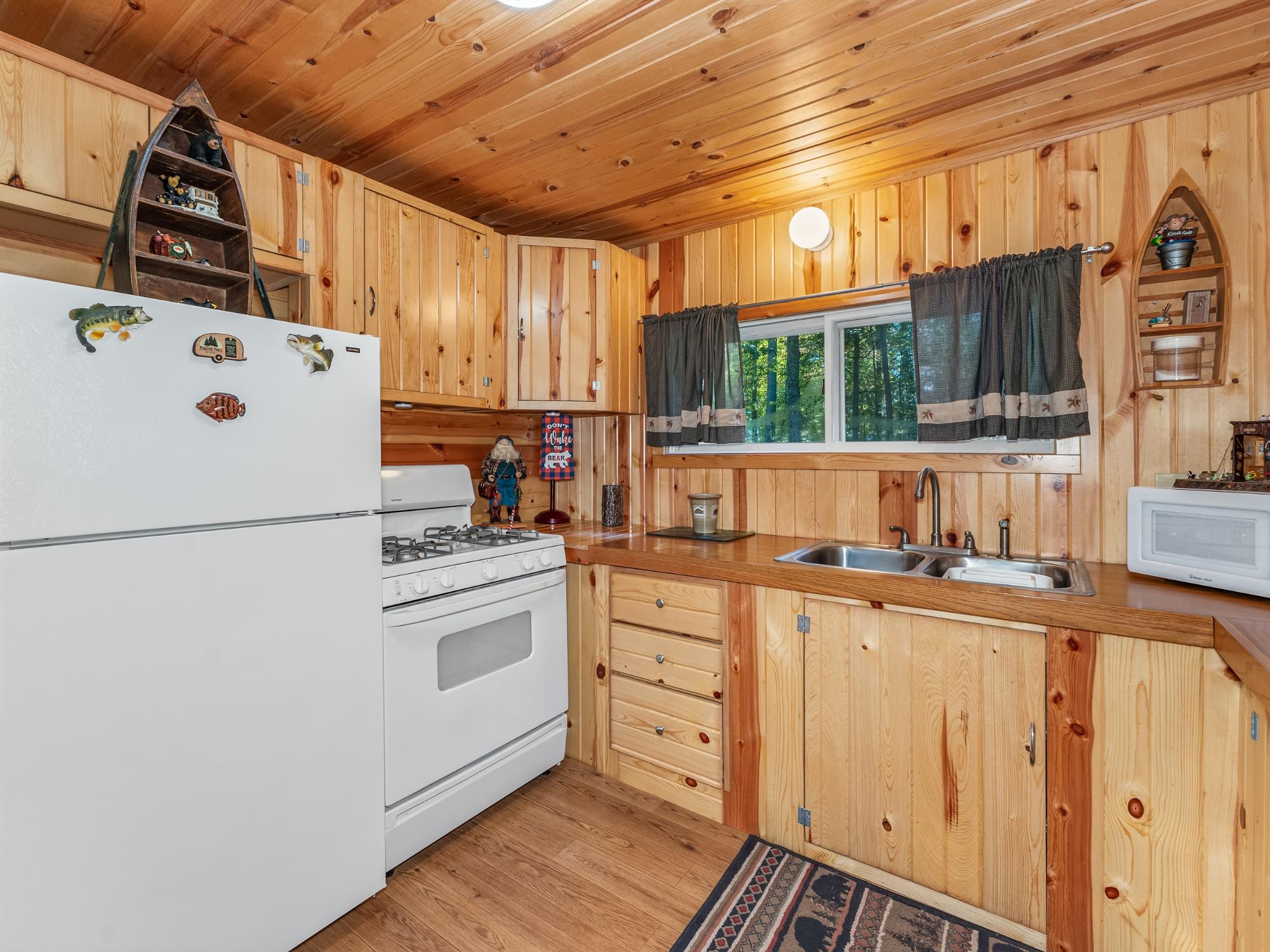 1623 Lighthouse Lodge Road Eagle River, WI 54521 - Photo 10 of 23 Gallery Image 10