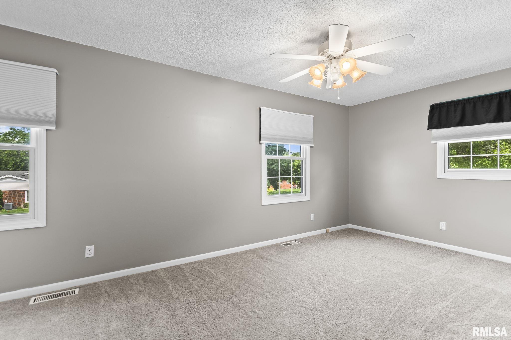 2601 Interlacken Road Springfield, IL 62704 - Photo 21 of 46