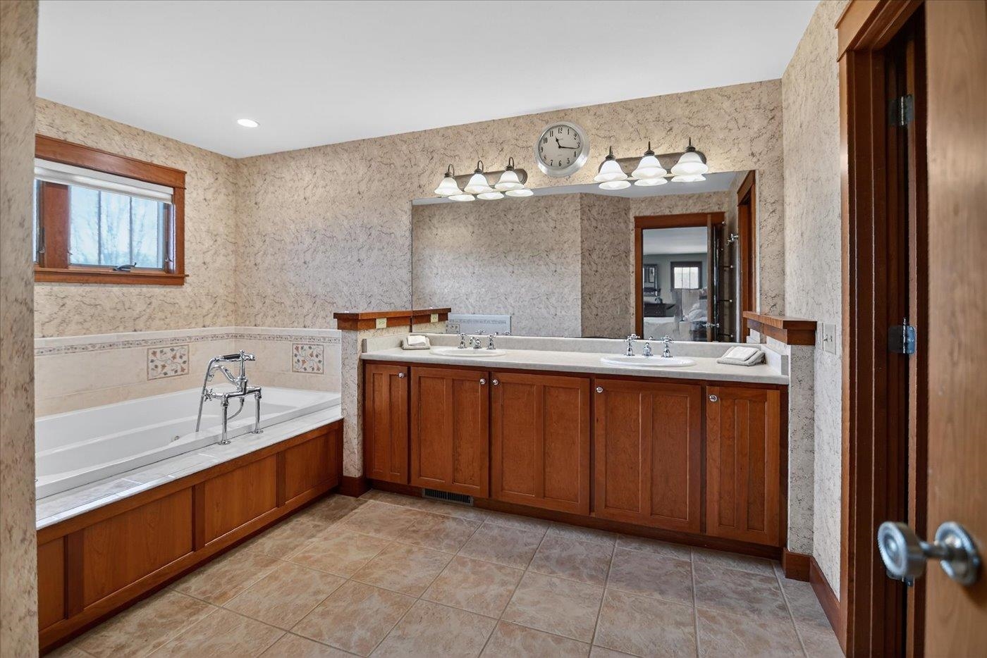 2 Coyote Court Madison, WI 53717 - Photo 46 of 92