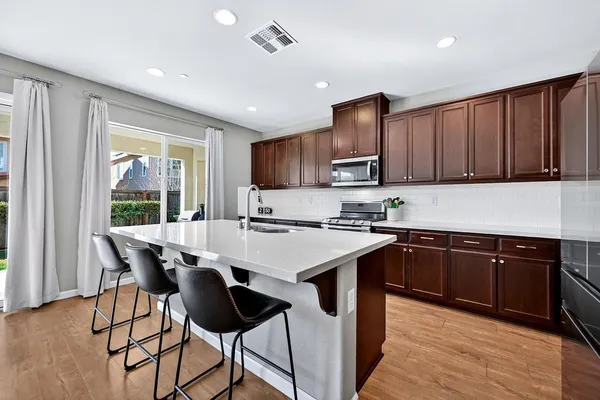$860,000 | 809 Calico Drive, Rocklin, CA 95765