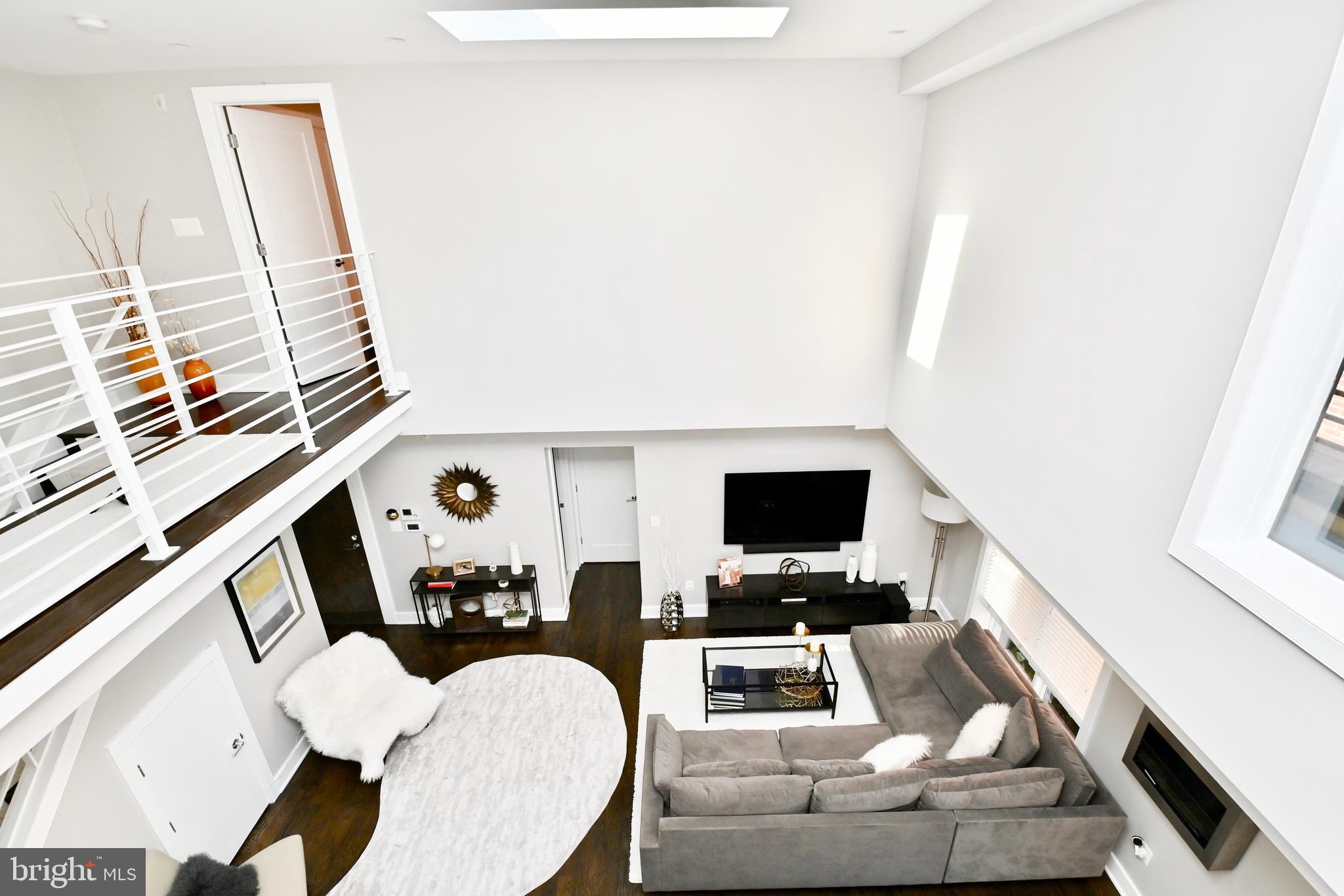 2012 Kalorama Road Northwest, Unit 8 Washington, DC 20009 - Photo 2 of 45