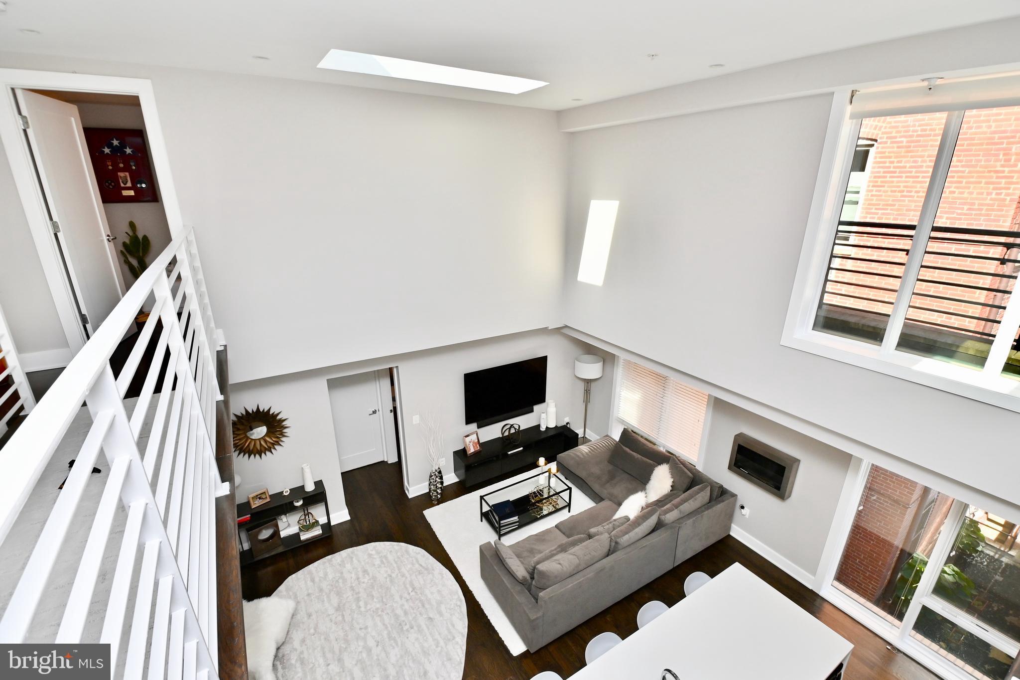 2012 Kalorama Road Northwest, Unit 8 Washington, DC 20009 - Photo 3 of 45