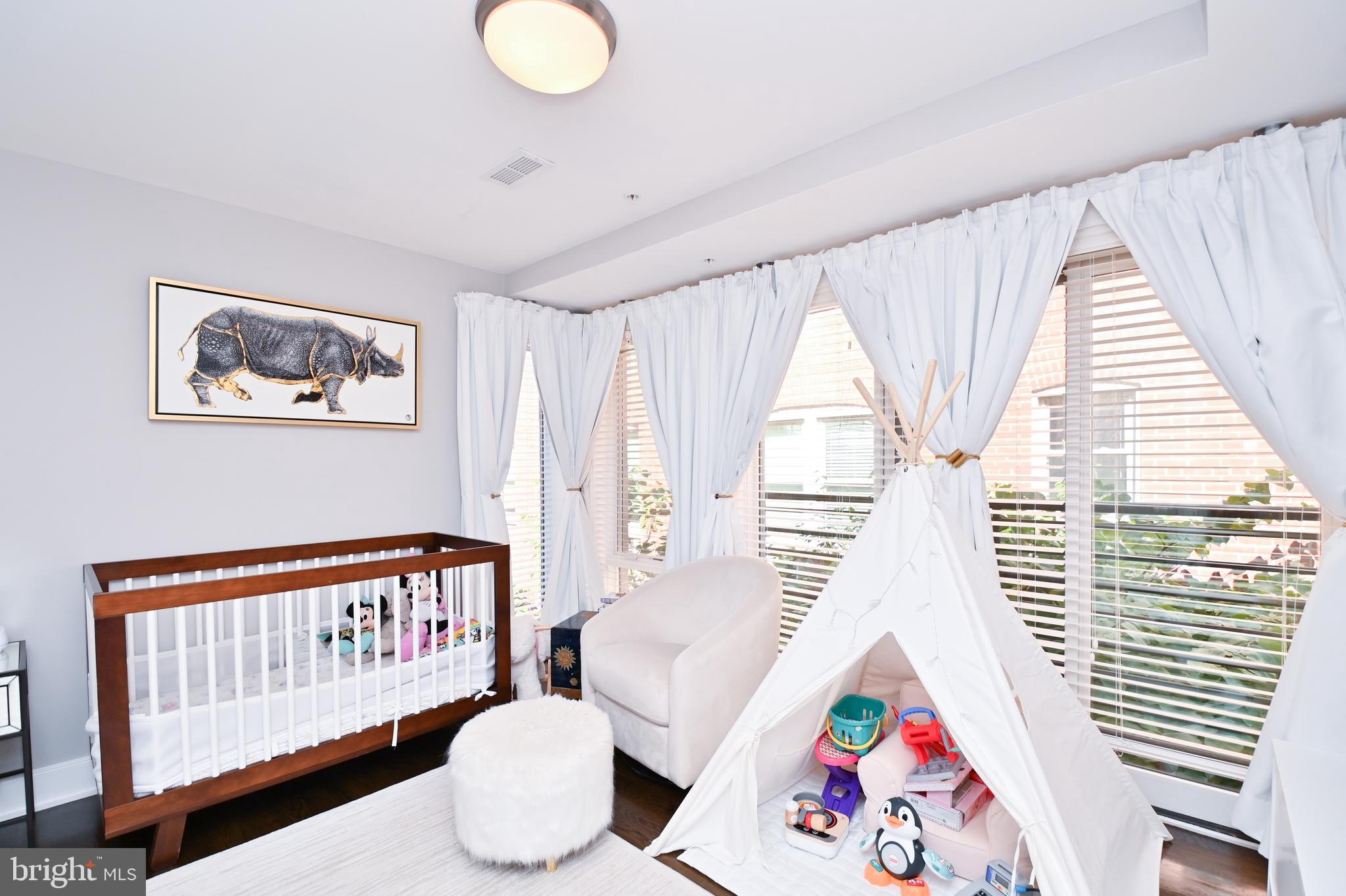 2012 Kalorama Road Northwest, Unit 8 Washington, DC 20009 - Photo 43 of 45