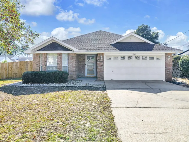 $2,350 | 763 Pearl Sand Drive, Mary Esther, FL 32569