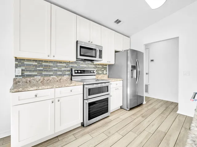 $2,350 | 763 Pearl Sand Drive, Mary Esther, FL 32569