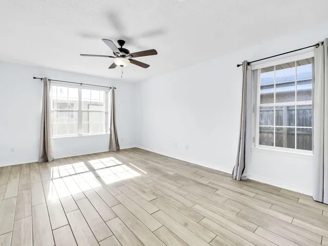 $2,350 | 763 Pearl Sand Drive, Mary Esther, FL 32569