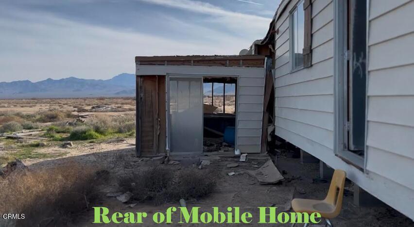 91525 Palm Road Baker, CA 92309 - Photo 17 of 39 Back Side of Mobile Home