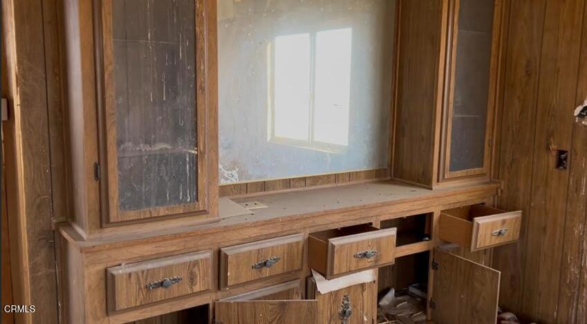 91525 Palm Road Baker, CA 92309 - Photo 20 of 37 Mobile Home Bedroom area