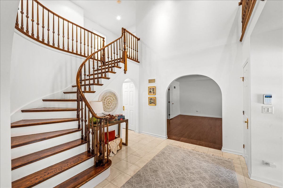 860 Heather Road Deerfield, IL 60015 - Photo 11 of 49