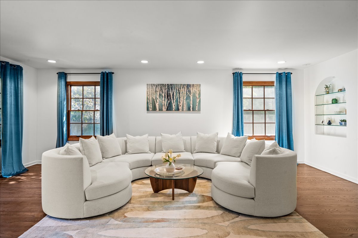 860 Heather Road Deerfield, IL 60015 - Photo 15 of 49