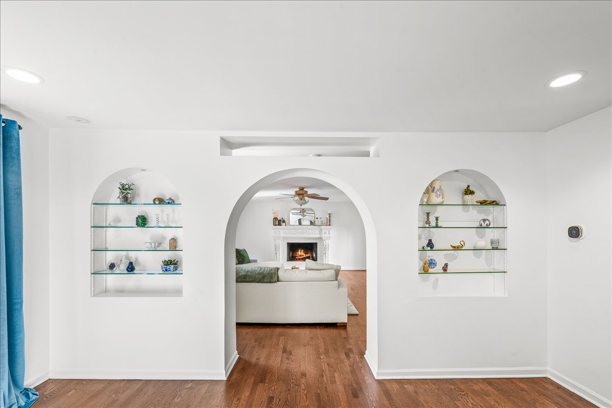 860 Heather Road Deerfield, IL 60015 - Photo 16 of 49