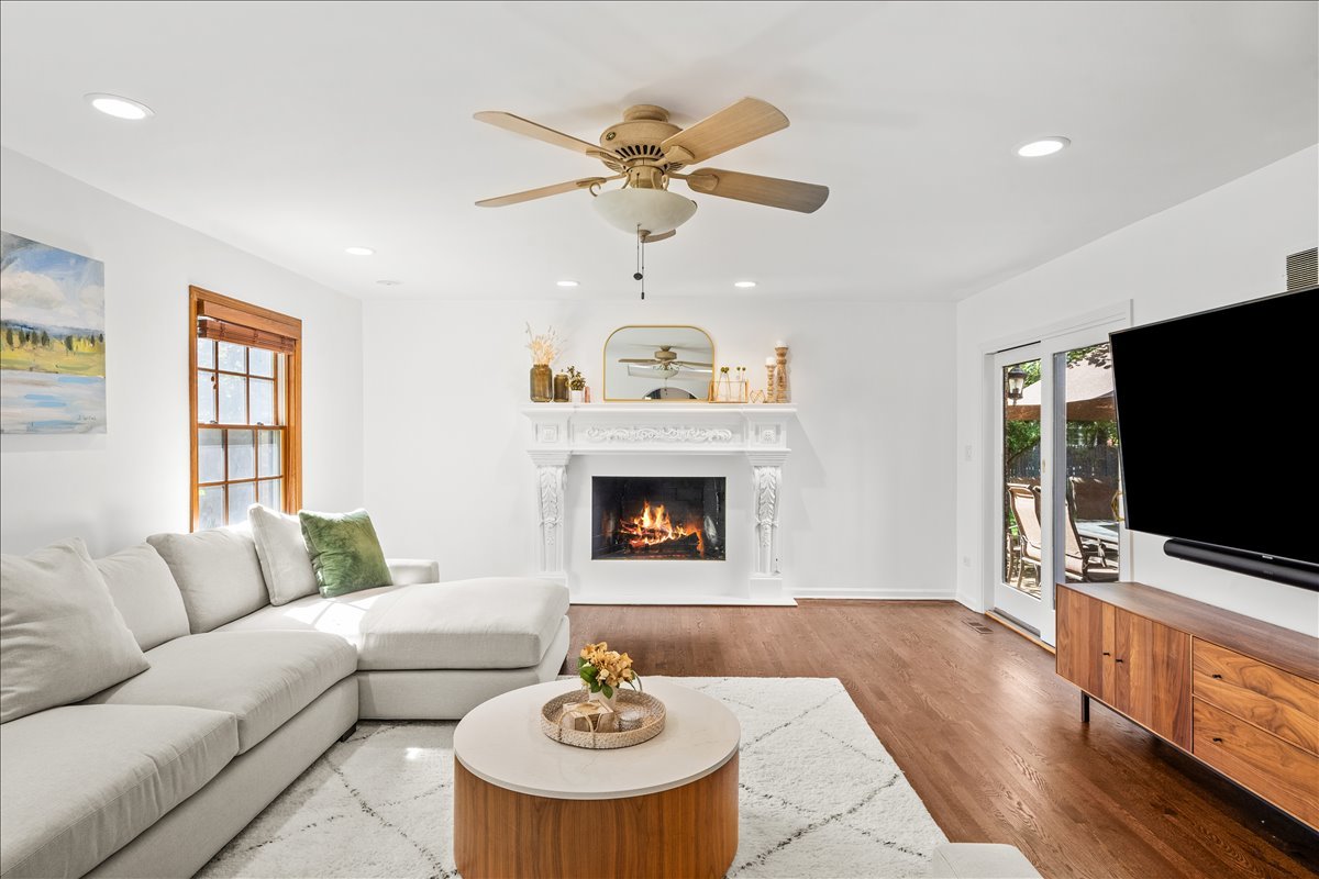 860 Heather Road Deerfield, IL 60015 - Photo 18 of 49