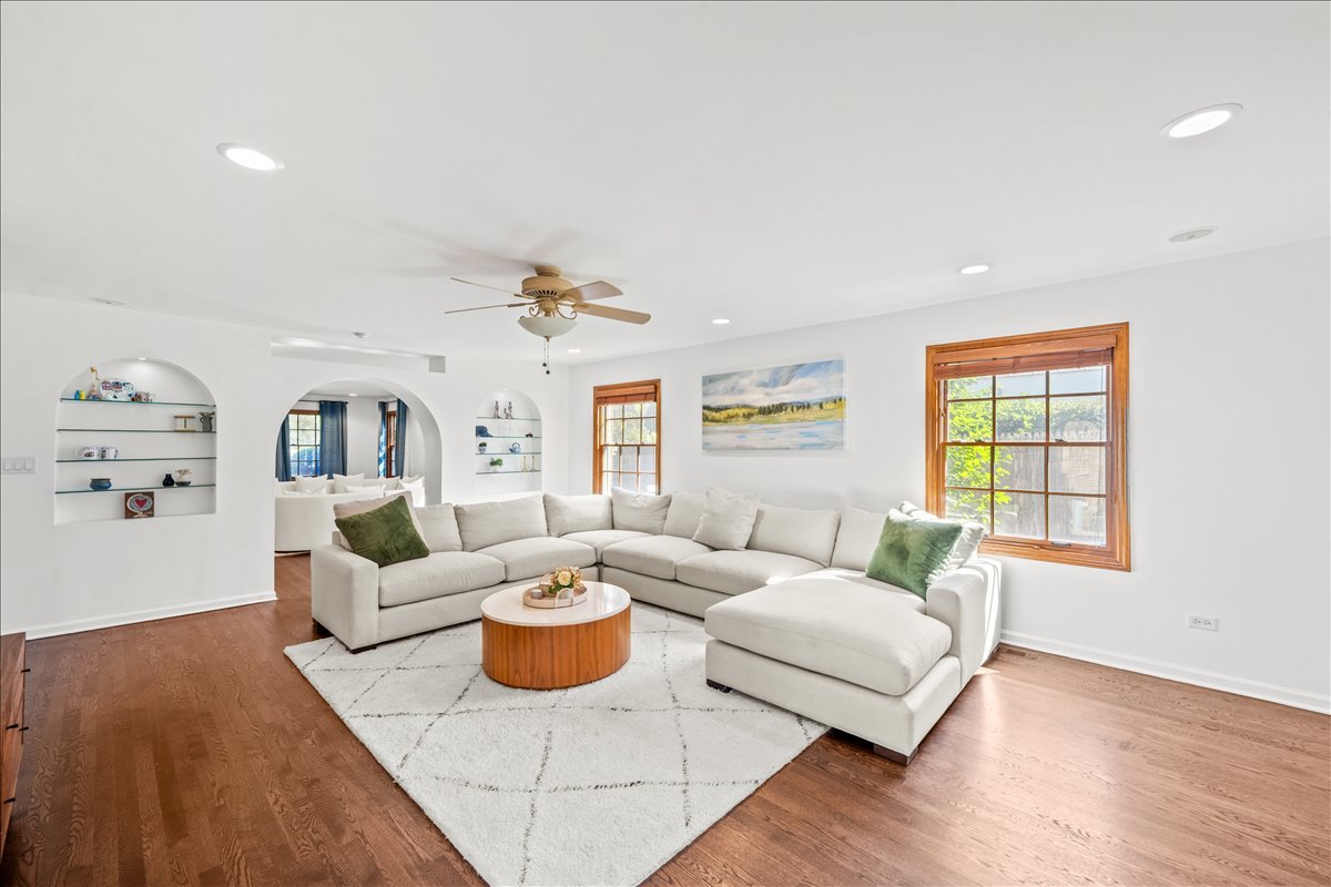 860 Heather Road Deerfield, IL 60015 - Photo 19 of 49