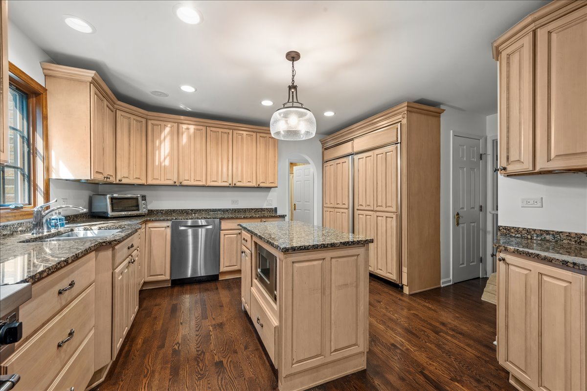 860 Heather Road Deerfield, IL 60015 - Photo 21 of 49