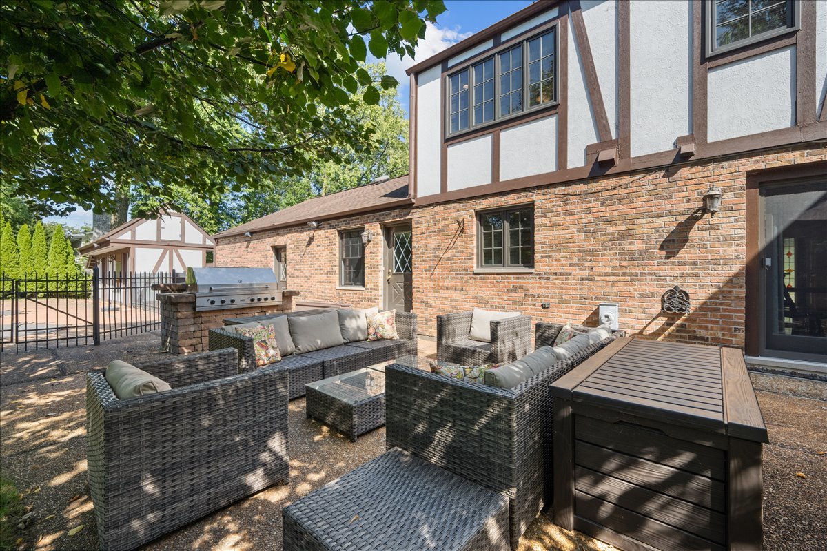 860 Heather Road Deerfield, IL 60015 - Photo 6 of 49