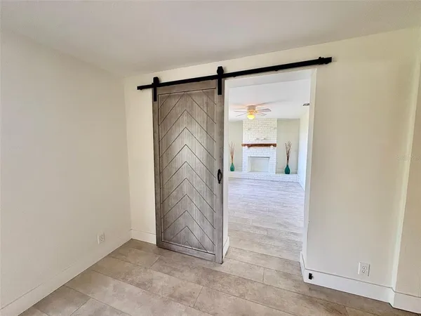 $2,500 | 605 Barnes Parkway, Nokomis, FL 34275