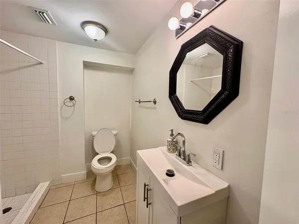 $2,500 | 605 Barnes Parkway, Nokomis, FL 34275