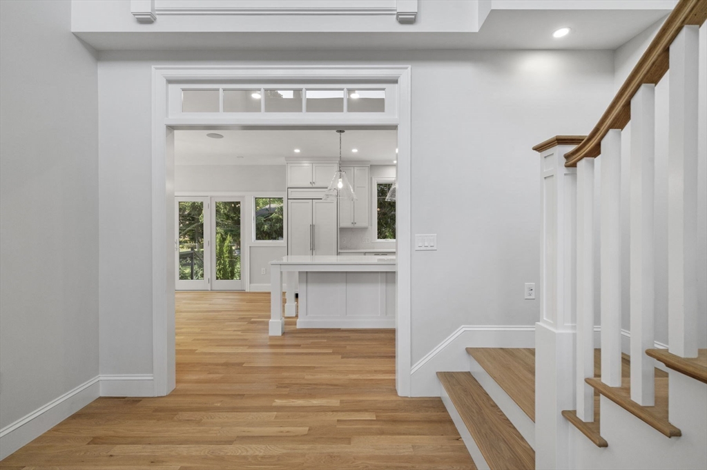 19 Brown Road Swampscott, MA 01907 - Photo 7 of 41 Gallery Image 7