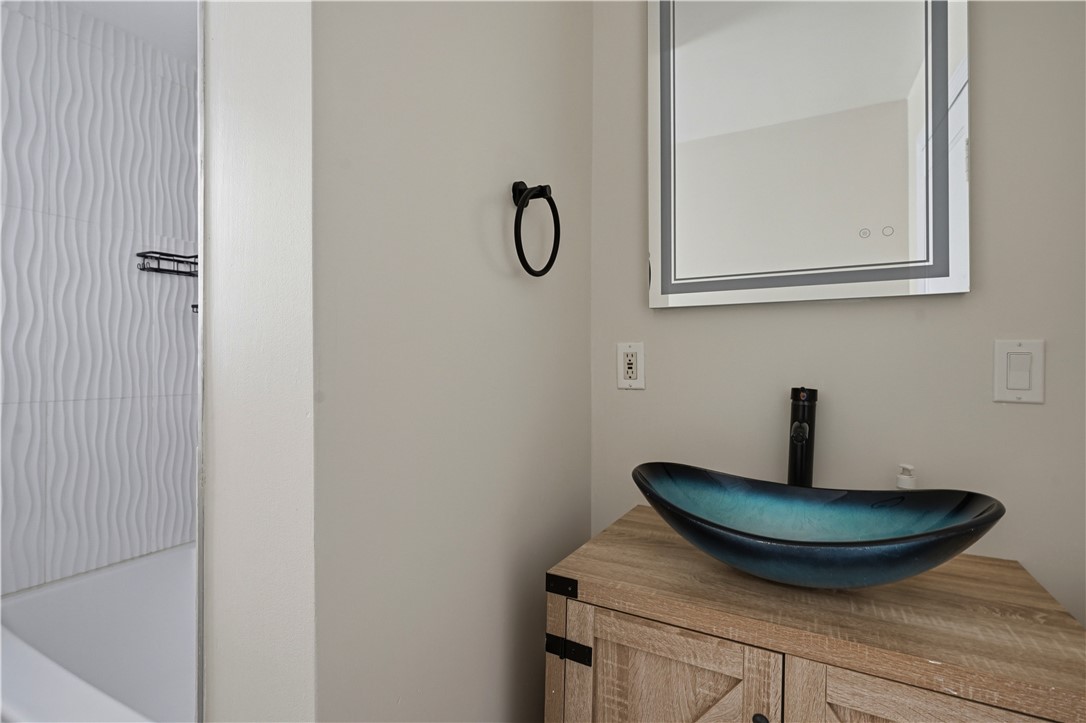 13 Suffolk Street Providence, RI 02908 - Photo 16 of 48