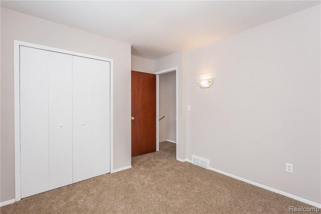 108 Manor Way Rochester, MI 48309 - Photo 24 of 32