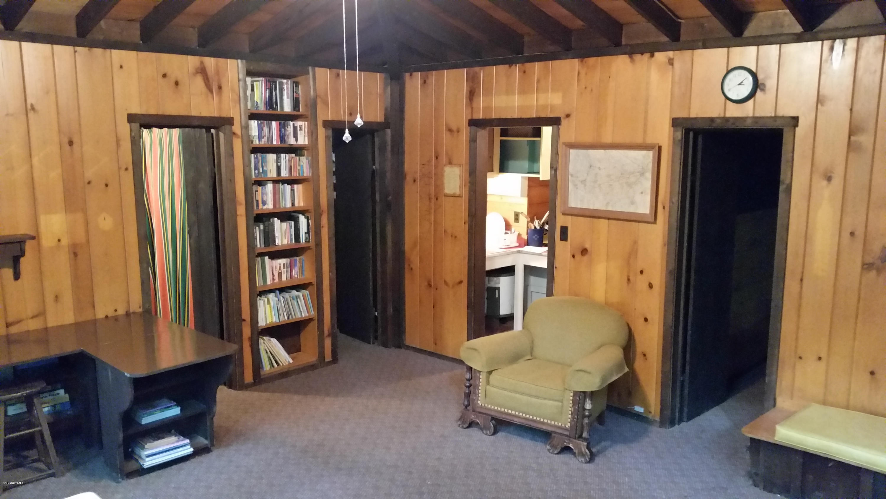 16 Woodchuck Hollow Road Tolland, MA 01034 - Photo 5 of 17 Great Room