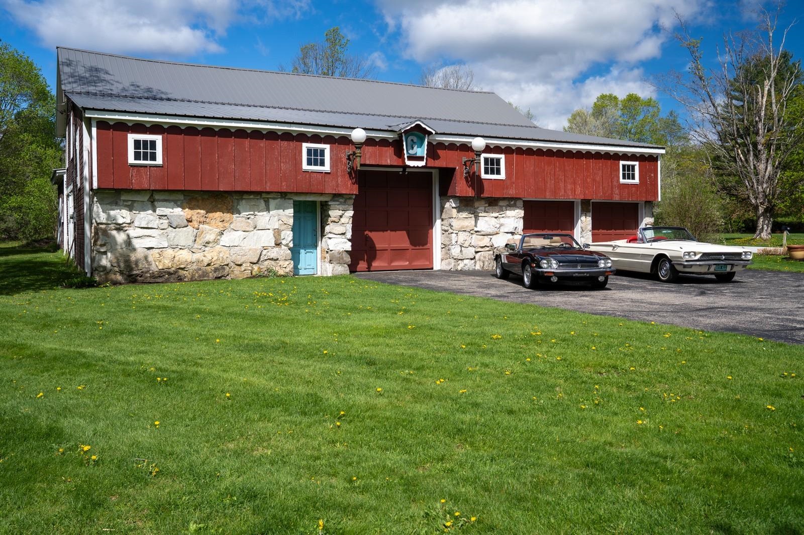 1677 Barnumville Road Manchester, VT 05255 - Photo 6 of 46