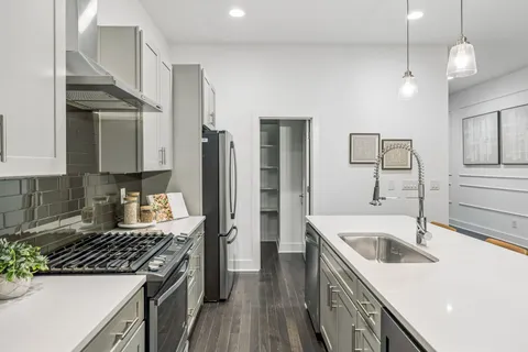$759,900 | 420 A 37th Avenue North, Nashville, TN 37209