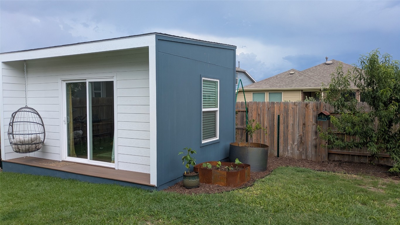 7113 Cherry Beam Path Austin, TX 78744 - Photo 18 of 24 Bakcyard office/studio