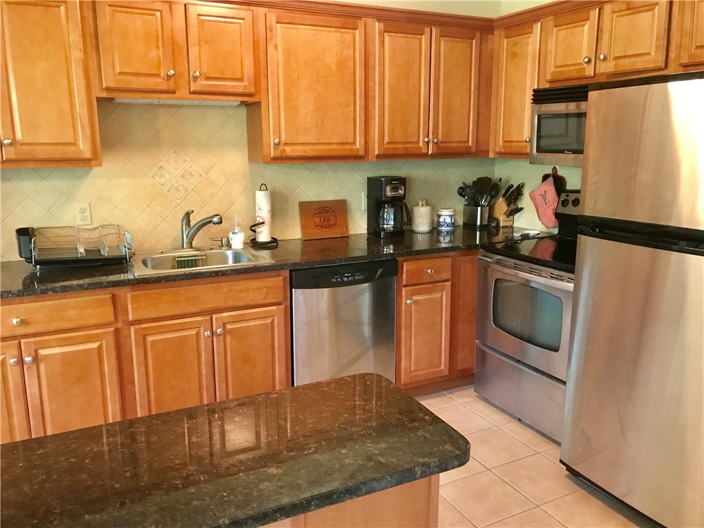 400 New River Road, Unit 505 Lincoln, RI 02838 - Photo 3 of 13 Gallery Image 3