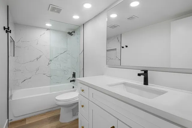 $469,000 | 505 South Farrell Drive, Unit A3, Palm Springs, CA 92264