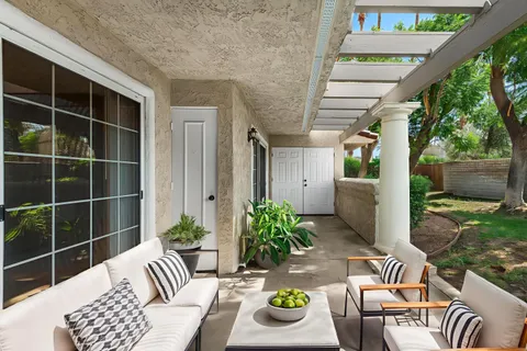 $469,000 | 505 South Farrell Drive, Unit A3, Palm Springs, CA 92264