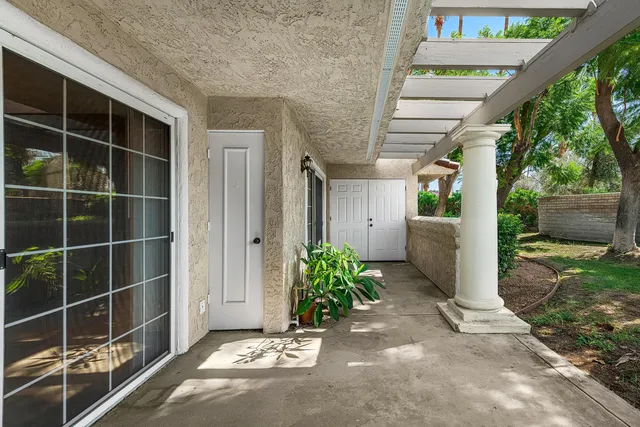 $469,000 | 505 South Farrell Drive, Unit A3, Palm Springs, CA 92264