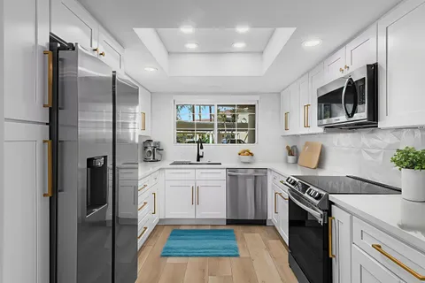 $469,000 | 505 South Farrell Drive, Unit A3, Palm Springs, CA 92264