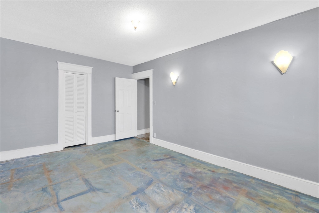 850-852 Sumner Avenue Springfield, MA 01108 - Photo 13 of 31