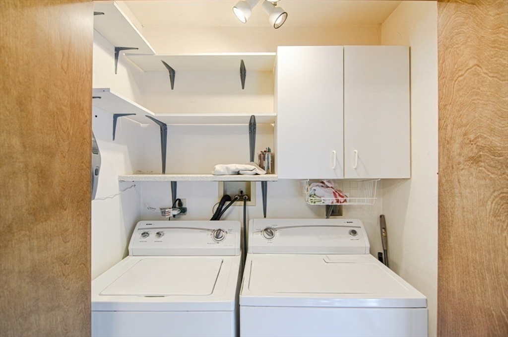 100 St Nicholas Avenue Worcester, MA 01606 - Photo 10 of 22