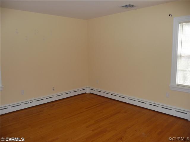 4516 Arrowhead Road Richmond, VA 23235 - Photo 10 of 12 Bedroom - Super sized 2nd bedroom w/ large closet