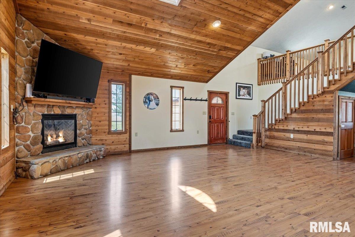 1097 East 180 North Road Nokomis, IL 62075 - Photo 11 of 61