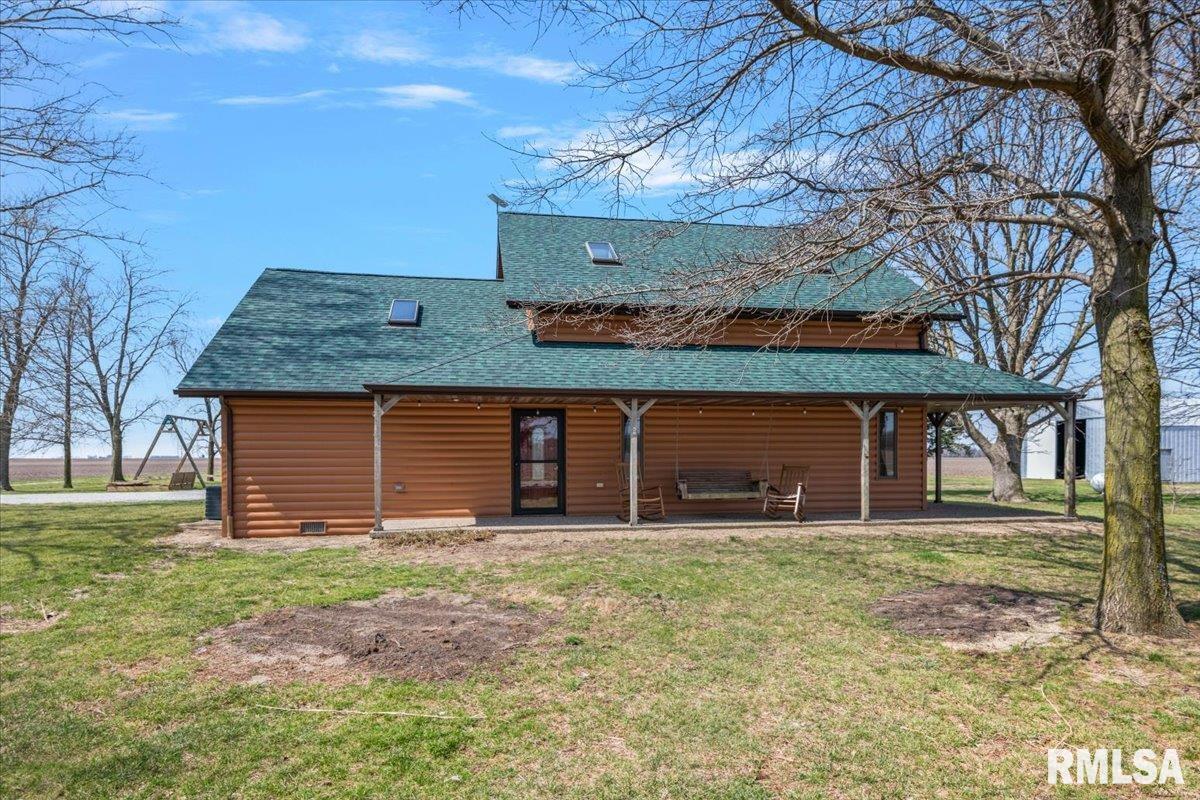 1097 East 180 North Road Nokomis, IL 62075 - Photo 15 of 61