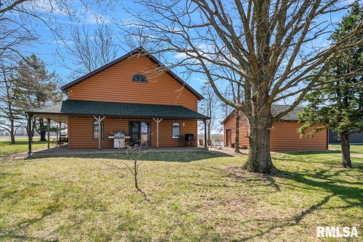 1097 East 180 North Road Nokomis, IL 62075 - Photo 2 of 61