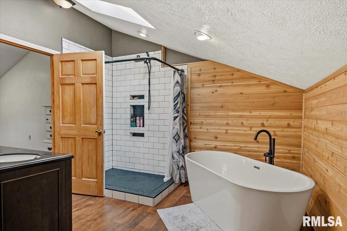 1097 East 180 North Road Nokomis, IL 62075 - Photo 23 of 61