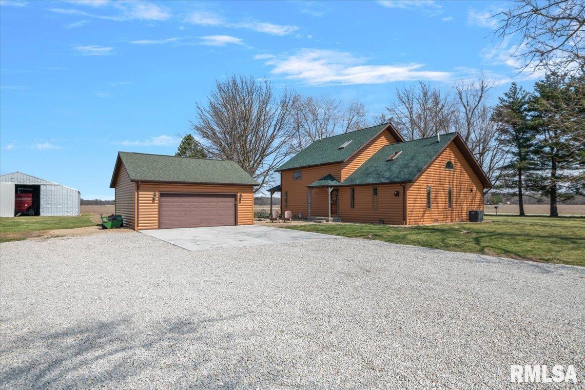 1097 East 180 North Road Nokomis, IL 62075 - Photo 31 of 61